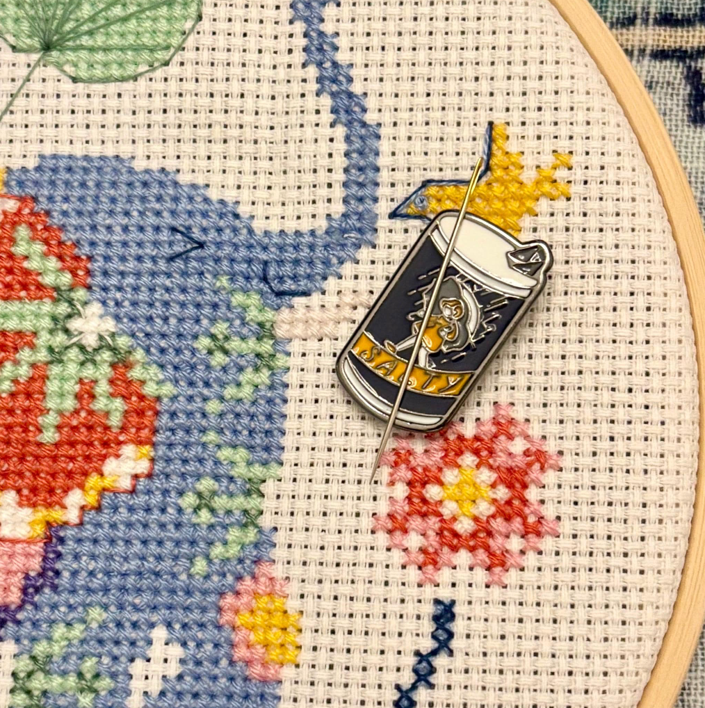 Salty Girl Needle Minder